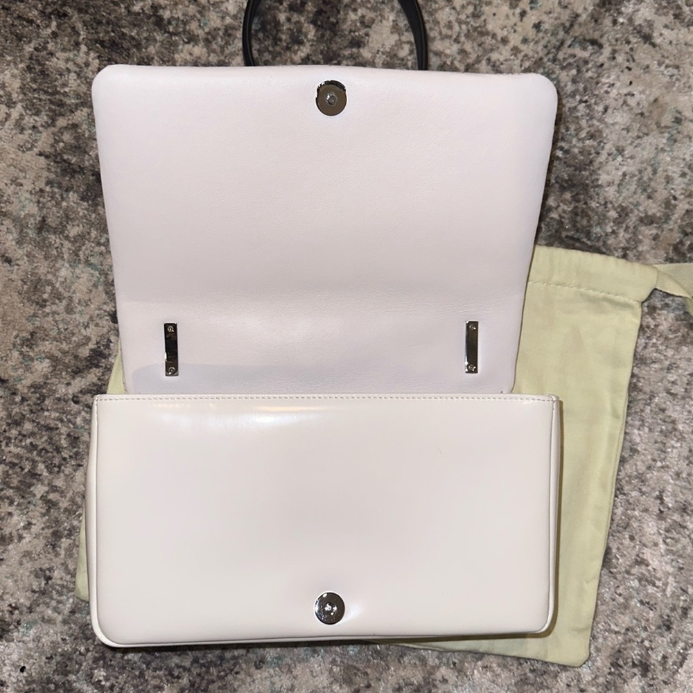 Burberry Limited Patent Quilted Horseferry Print Small Lola Bag in White NWT - Picture 13 of 17
